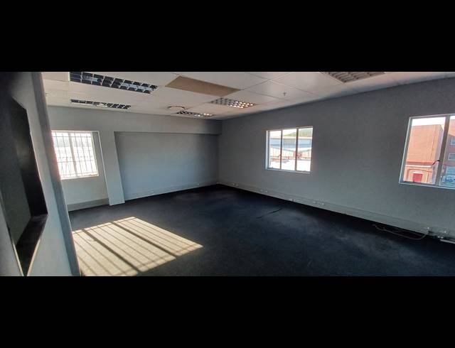 928M² WAREHOUSE TO LET IN PINETOWN NORTH INDUSTRIA